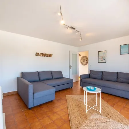 Appartamento With Pool 10 Min From The