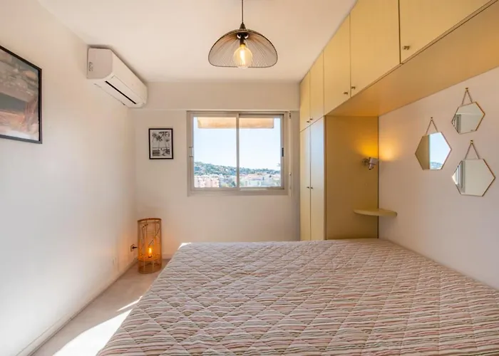 With Pool 10 Min From The 아파트